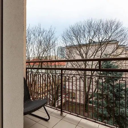 Center Elektoralna By Renters *